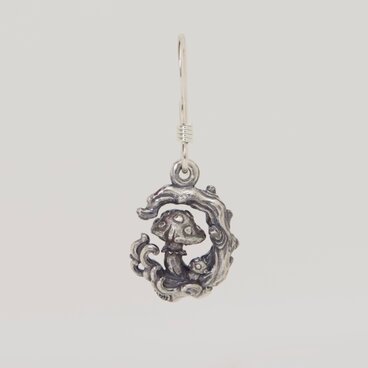 おばけキノコピアス   片耳    【受注制作】