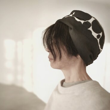 ターバンなヘアバンド　黒ドット　送料無料
