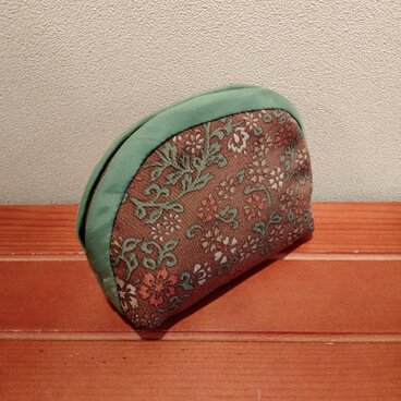 着物　楕円型ポーチ（中）