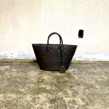 オイルレザークロコ型押しバスケットS