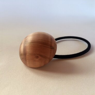 木のヘアゴム –tsuki-（栃S・受注制作）