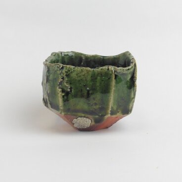 織部　四方くりぬきぐい吞み