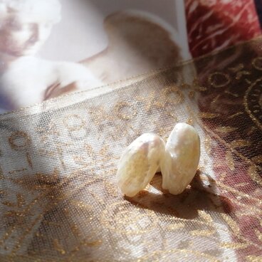 再販◆貴重です☆天使の羽のパールピアス （スタッドタイプ）◆【 K14GF】