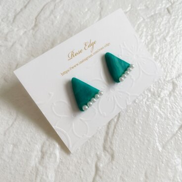 《ポリマークレイグリーン/ピアス》