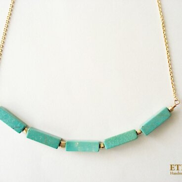 チューブカットターコイズのネックレス