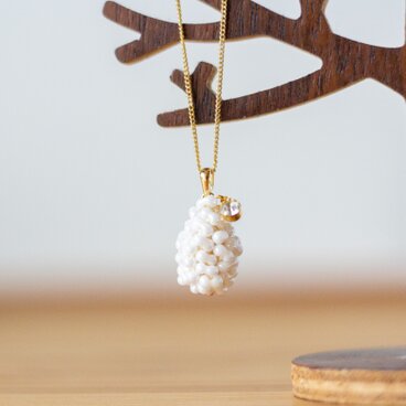 森のパールのネックレス