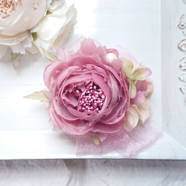 コサージュ　アンティークピンク　ケース入り