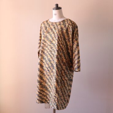 黄色花畑のストンとワンピ　MLサイズ