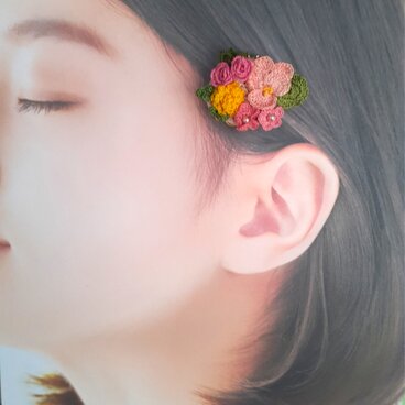 お花畑 髪飾り&ネックレス時々ブローチ
