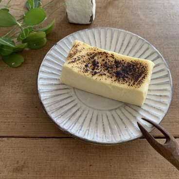 しのぎ小皿　粉引