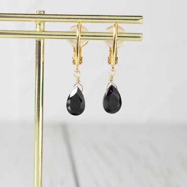 痛くないイヤリング/ピアスみたい◇ブラックスピネルの一粒イヤリング