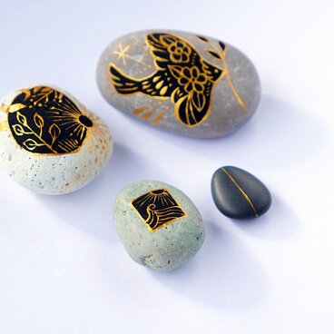 石のインテリア オブジェ 【Kotsubu】Sold out(公式サイトより)