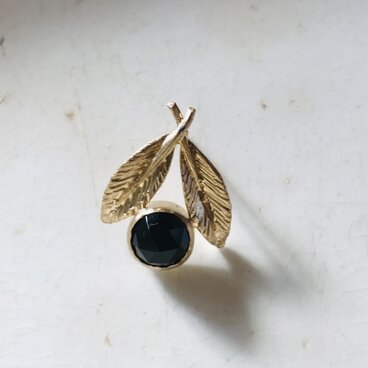 シルバー925オニキスのリーフピンブローチ