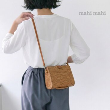 大きなロで出し入れがスムーズに出来る♪ ショルダーバッグ アタバッグ バリ島 かごバッグ ハンドメイド 旅行