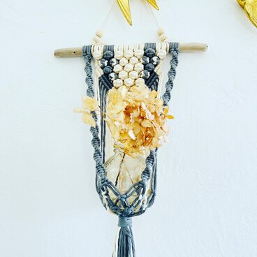 デニムアッシュとホワイトのマクラメポケットハンギング