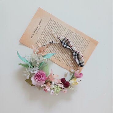 染め布花の花飾り＊すずらんと薔薇のリース
