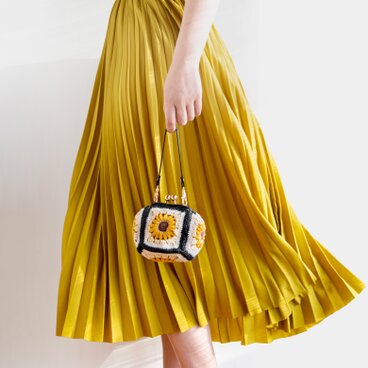 《受注制作》大人Black ひまわりモチーフ がまぐちポーチ