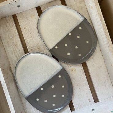 bicky-and-sarah様専用　ペア　水玉のお皿♪