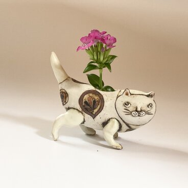 ネコの一輪挿し d