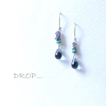 d58-S53【デビルブルー】しずくドロップと【天然石アイオライト】のアレンジピアス (パーツ変更可能)
