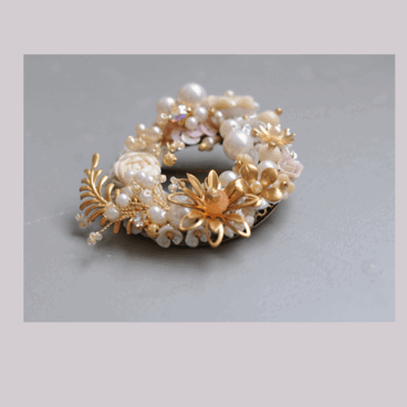 シルクリボンの薔薇　アンティークビーズビジューブローチ スパンコール