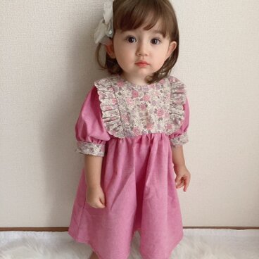 お姫様になれちゃう♥(七部袖への変更可能)　バックリボンとサイドフリルが可愛いワンピース　　ダンガリー　無敵ピンク