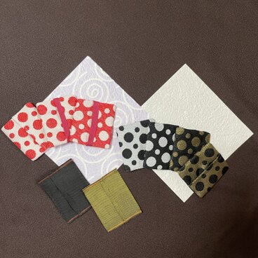 白赤サークル柄の匂い袋（香り袋）【平型】