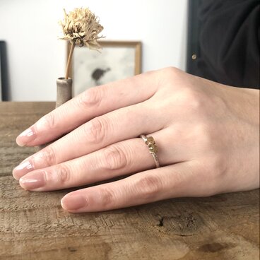 レモンとライム　サファイア原石のリング silver950