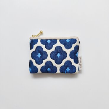 mont bouche フランス生地の花柄ポーチ（ネイビーS）