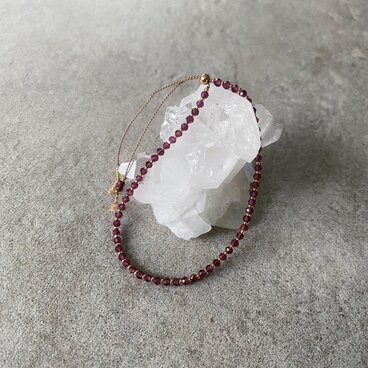 stone circle *garnet