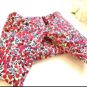 身体の芯まで温まる！あずきとハーブのホットパット　ウィルトシャー　肩こり腰痛生理痛冷え性