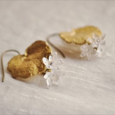 ゆきのしたのピアス