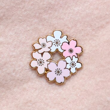 桜 ピンバッジ  エナメルピン　ブローチ アクセサリー　さくら 　おしゃれ