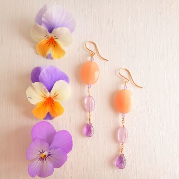 １４kgf・ピーチアベンチュリンとアメジストのピアス＊ビオラno.１