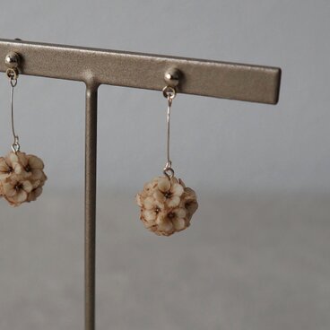 Alyssum pierce/earring