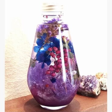 『魔女の森』プリザーブドフラワーとクリスタルのメルヘンハーバリウム