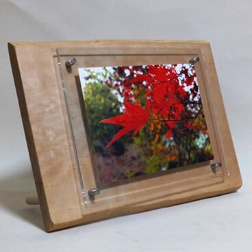 疲れた心も癒やしてくれる素敵なフォトフレーム　楓の天然木　A5サイズ対応　（A5-7）