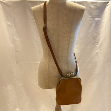 大玉がま口ミニポシェット（キャメル）