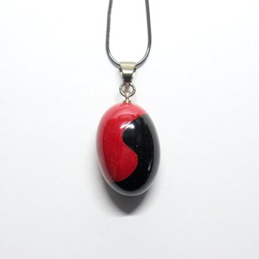 漆ペンダント（球形）赤