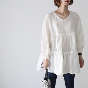 ベルギーリネンで魅せる ワンランク上のティアードチュニック