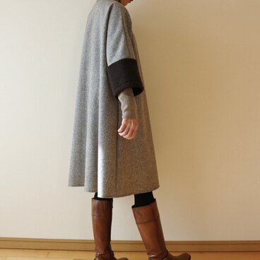 秋冬　異素材ミックスのチュニックワンピース　お袖ボア　ブラウン系　即納