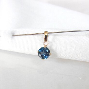 K18　5mm ロンドンブルートパーズ ネックレス トップ チャーム