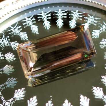 【特大】スモーキークォーツ ルース-b