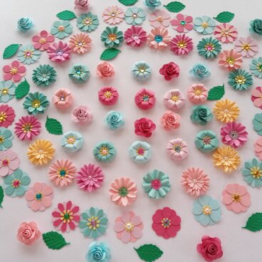ピンク、水色系　ペーパーフラワー詰め合わせ　30個  葉30個　クラフトパンチ　薔薇　花　立体　平面　　約1.5～3㎝　
