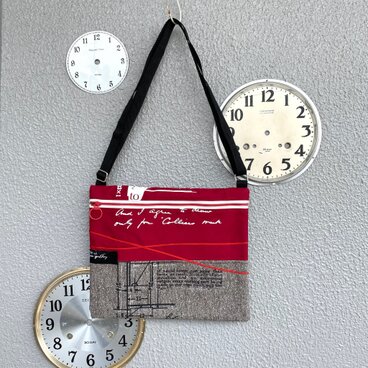 kieu◆一点もの❗️サコッシュ(赤×茶色×シルバー)