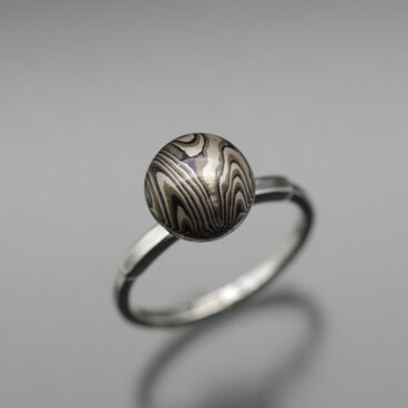 木目金 玉 リング (銀、赤銅、四分一) 14号