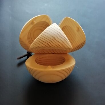 【参考展示】造形作品　宇宙人のためのカスタネット Ver1