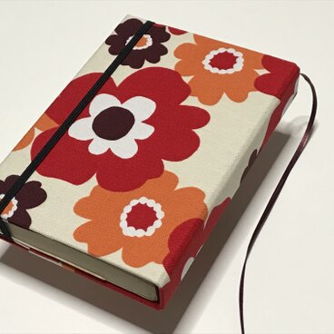 BOOKFACE（ブックフェイス）文庫本用ハードブックカバー／北欧花柄《送料無料》