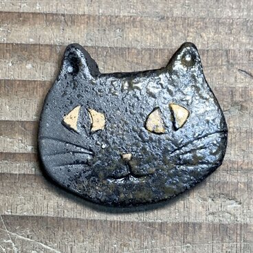 猫ブローチ　C44