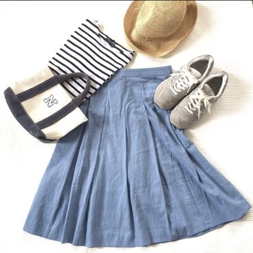 春夏に人気のお色優しい水色♫ ハーフリネン大人可愛いタックフレアスカート